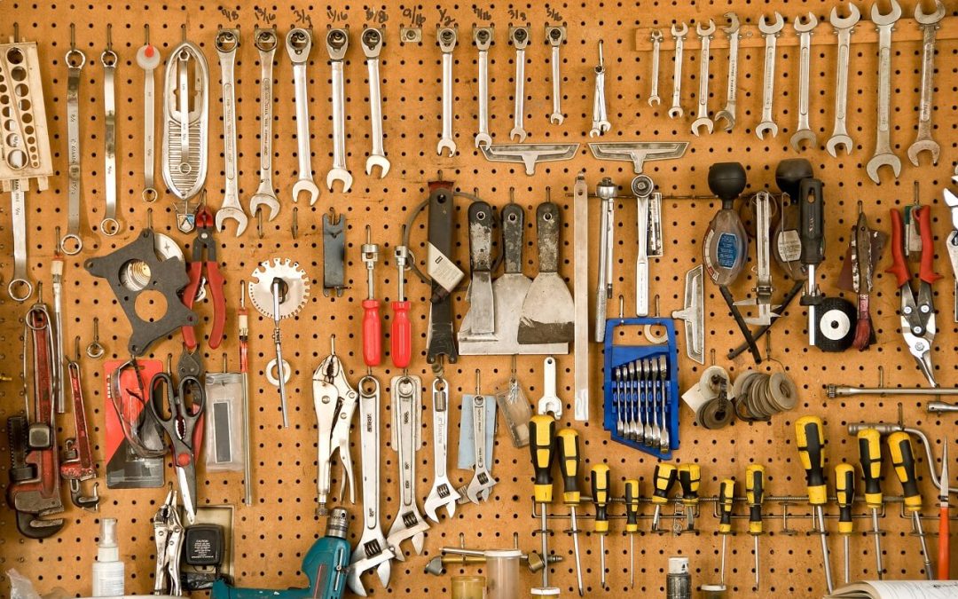 12 Essential Tools for Homeowners
